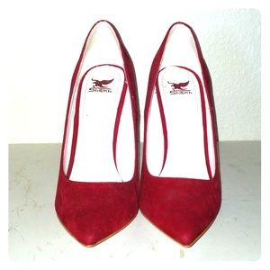 Shiekh Red Pumps